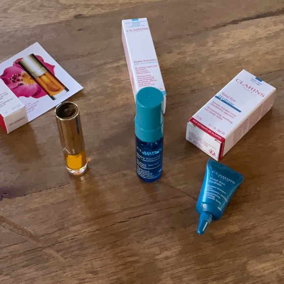 Brand New, Clarins - Picture 8 of 9